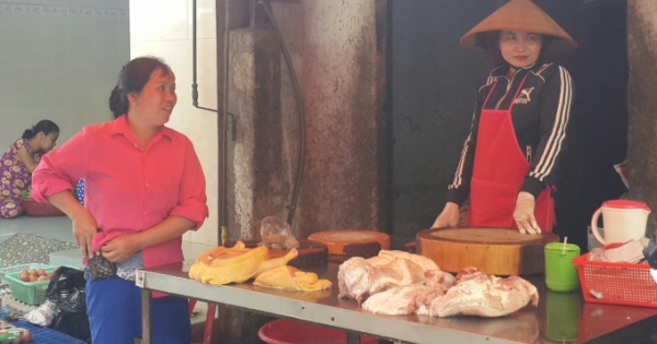 Thịt heo khan hàng cục bộ ở TP Hồ Chí Minh