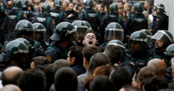Catalonia tuyên bố có quyền tách khỏi Tây Ban Nha sau cuộc trưng cầu hỗn loạn
