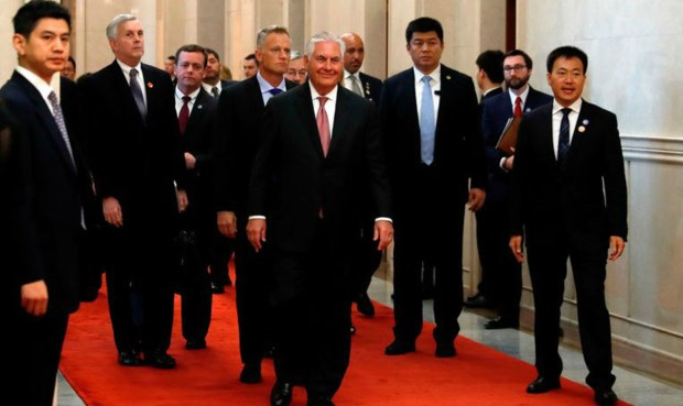 Ngoại trưởng Mỹ Tillerson trong chuyến thăm Trung Quốc.