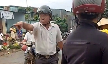 Đắk Lắk: Trưởng công an xã đá bay hàng hóa của dân khi dẹp vỉa hè