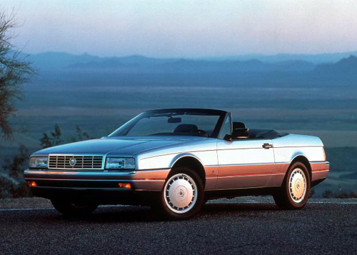 1987 Cadillac Allante l&agrave; một trong những mẫu xe huyền thoại được Pininfarina thiết kế.