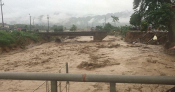 Chùm ảnh: Mưa lớn làm 11 người chết và mất tích, hàng chục ngôi nhà bị hư hỏng ở Sơn La