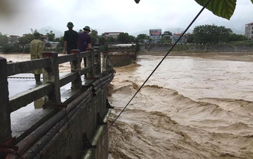 Yên Bái: Lũ trên sông Thao vẫn ở mức báo động 3