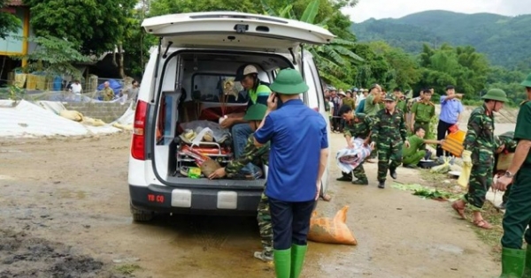 Yên Bái: Tìm thấy 2 thi thể nạn nhân trong vụ lũ quét tại thị xã Nghĩa Lộ