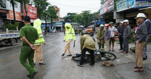 Thái Nguyên: Xe tải vượt trạm cân gây tai nạn 2 người nhập viện