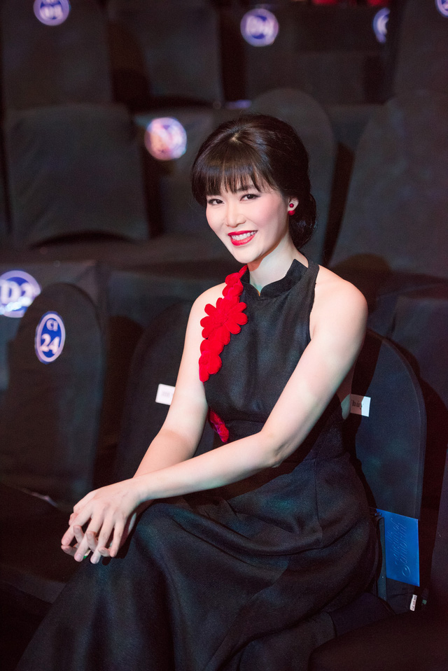 Hoa hậu Thu Thủy gi&agrave;nh ng&ocirc;i vị Hoa hậu Việt Nam năm 1994.