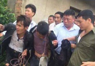 Bắc Giang: Trộm chó bị dân đánh và buộc xác chó vào người