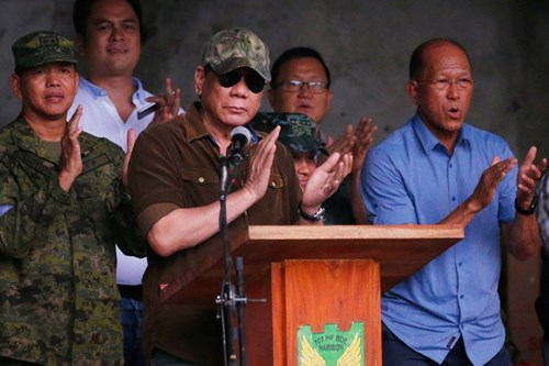 Tổng thống Philippines Rodrigo Duterte tuy&ecirc;n bố th&agrave;nh phố Marawi ở miền Nam nước n&agrave;y.