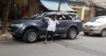 Tiết lộ lý do chủ xe không lái đi chỗ khác trong vụ cô gái dán băng vệ sinh lên ôtô
