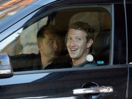 C&oacute; 74 tỷ đ&ocirc;, &ocirc;ng chủ Facebook - Mark Zuckerberg ti&ecirc;u tiền như thế n&agrave;o?