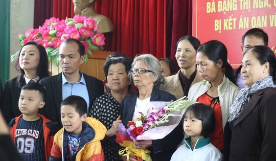 TAND tỉnh Điện Biên công khai xin lỗi 3 mẹ con vụ án oan 28 năm
