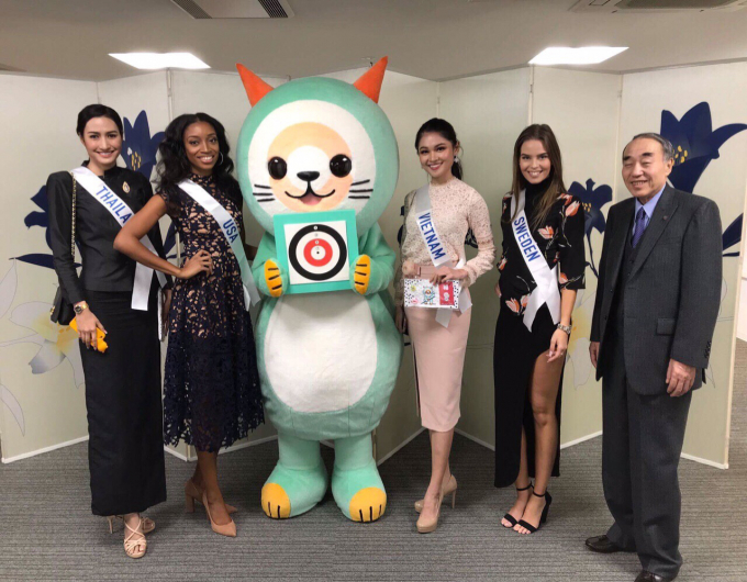 Đ&acirc;y l&agrave; giải thưởng đầu ti&ecirc;n m&agrave; Thuỳ Dung nhận được tại Miss International 2017