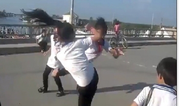 Đắk Lắk: Người dân bức xúc cảnh video nữ đánh nhau trên mạng xã hội