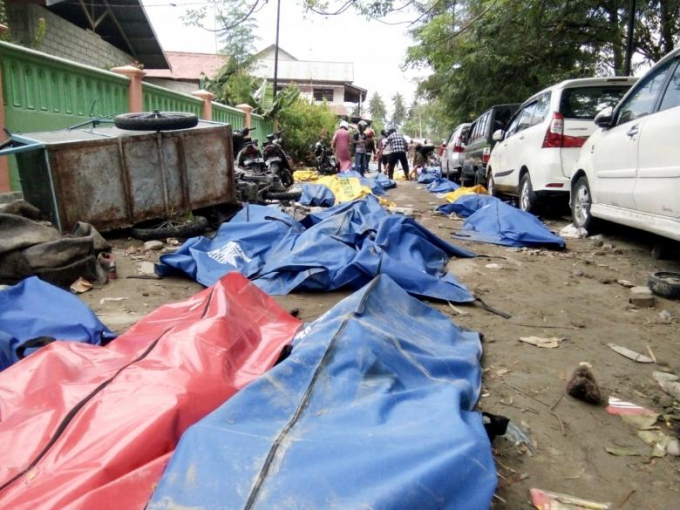 T&iacute;nh tới thời điểm hiện tại, số người thiệt mạng trong vụ động đất, s&oacute;ng thần tại Indonesia đ&atilde; l&ecirc;n tới 1.200 người.