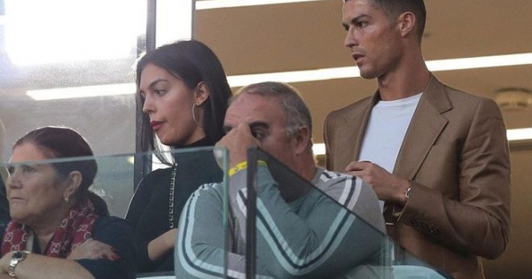 Ronaldo xuất hiện cùng bạn gái sau cáo buộc hiếp dâm