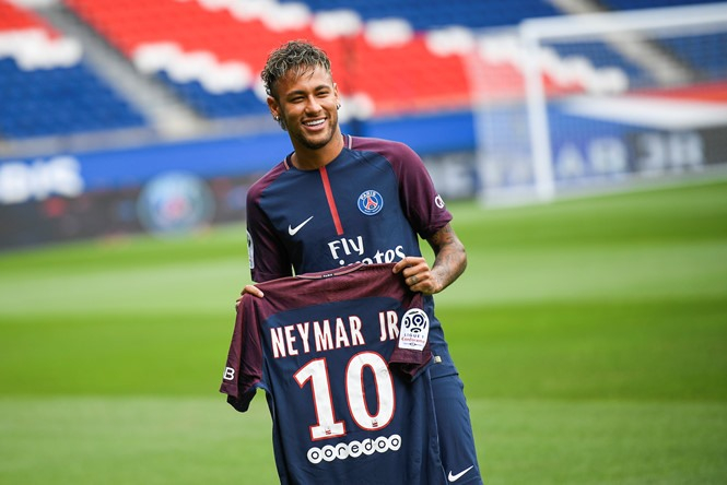 Thương vụ Neymar đ&oacute;ng g&oacute;p đ&aacute;ng kể v&agrave;o doanh thu của Barca.