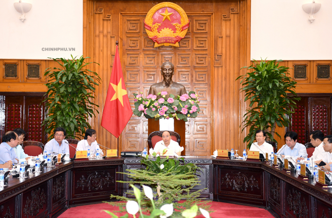 Thủ tướng Nguyễn Xu&acirc;n Ph&uacute;c c&oacute; buổi l&agrave;m việc với l&atilde;nh đạo chủ chốt tỉnh Ninh Thuận.