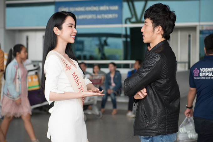 Huỳnh Vy ch&iacute;nh thức l&ecirc;n đường tham dự Miss Tourism Queen Worldwide 2018
