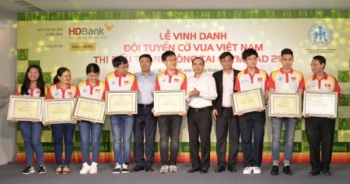 Nam A Bank thưởng 20.000USD cho đội tuyển cờ vua Việt Nam tại Olympiad 2018