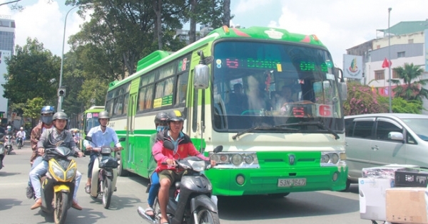 TP.HCM tăng vé xe buýt thêm 3.000 đồng