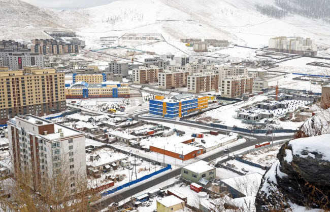 Ulaanbaatar, M&ocirc;ng Cổ: Nhiệt độ khắc nhiệt v&agrave;o m&ugrave;a đ&ocirc;ng (-24,6 độ C) khiến d&acirc;n số tại thủ đ&ocirc; của M&ocirc;ng Cổ chỉ khoảng hơn 1 triệu người.