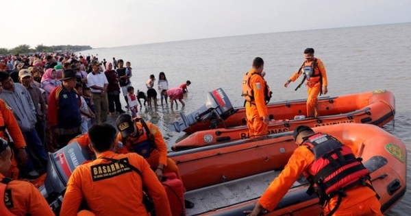 Không có người Việt trên chuyến bay của Indonesia bị đâm xuống biển