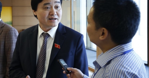 Bộ trưởng Phùng Xuân Nhạ nói về quy định đuổi sinh viên hoạt động mại dâm lần 4