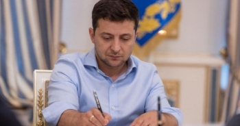 Tổng thống Ukraine lại bãi nhiệm nhân sự cấp cao