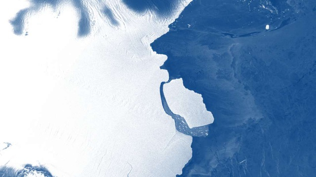 Núi băng ký hiệu D-28 tách ra khỏi Đông Nam Cực là một quá trình tự nhiên (Ảnh: Esa Sentinal-1A)