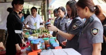 Kiểm tra, giám sát công tác An toàn vệ sinh thực phẩm tại Lễ hội Du lịch Thác Bản Giốc