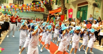 Trường Mẫu giáo Mầm non B Hà Nội: Vui nhộn, ý nghĩa trong liên hoan “Bé vui với điệu nhảy dân vũ”
