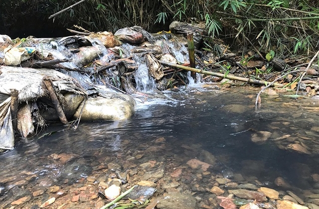 Thủ tướng chỉ đạo Bộ Công an điều tra vụ nguồn nước sông Đà bị ô nhiễm vẫn cấp, bán