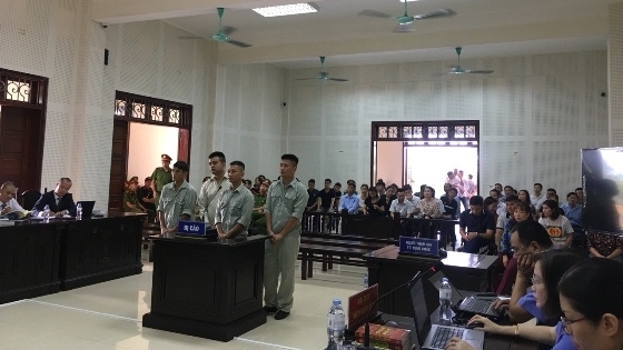 Kỳ án cố ý gây thương tích ở Quảng Ninh: Sau bản án của Tòa, người mẹ uất hận suýt tự tử