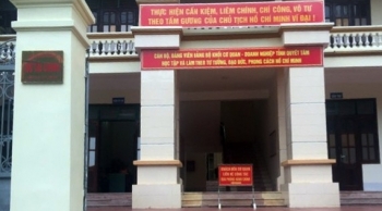 Bà Nguyễn Thị Nga, vợ Chủ tịch UBND tỉnh Hà Giang làm việc với UBKT Trung ương