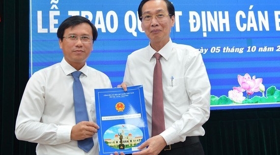 Ông Nguyễn Minh Nhựt làm Chủ tịch UBND quận Bình Tân