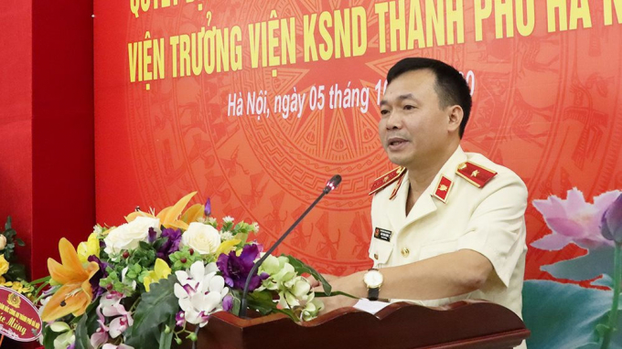 Tân Viện trưởng VKSND thành phố Hà Nội Đào Thịnh Cường phát biểu nhận nhiệm vụ tại buổi Lễ