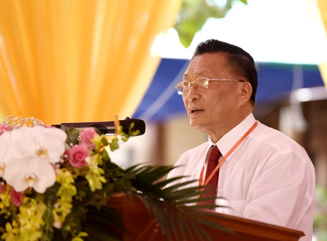TS Hoàng Văn Kể phát biểu tại hội thảo.