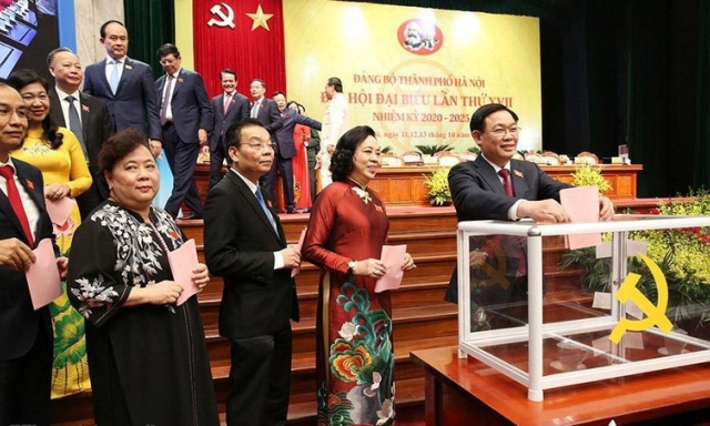 Đại hội đại biểu Đảng bộ TP Hà Nội lần thứ XVII lấy phiếu giới thiệu chức danh Bí thư Thành ủy khóa XVII