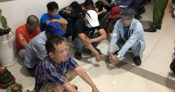 Hàng chục nam, nữ dương tính với ma túy trong khách sạn ở TP HCM