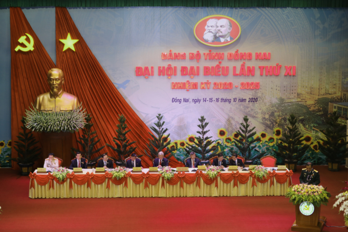 Đoàn chủ tịch Đại hội Đảng bộ tỉnh Đồng Nai lần thứ XI nhiệm kỳ 2020-2025.