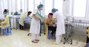 Sơn La: Dừng sử dụng toàn bộ lô vaccine khiến bé gái 2 tuổi tử vong sau khi tiêm