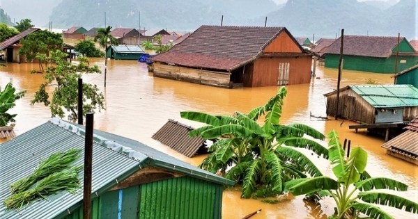 Quảng Ninh ủng hộ 9 tỷ đồng cho 4 tỉnh miền Trung bị lũ lụt