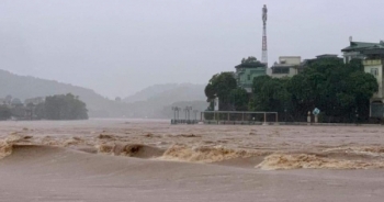 Quảng Ninh: Nhiều nơi bị ngập sâu trong nước do mưa lớn kéo dài