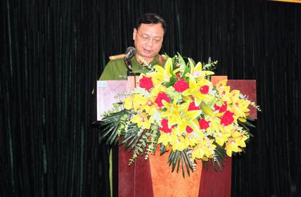 Đồng chí Trung tá Phạm Văn Thịnh báo cáo trong công tác giữ gìn trật tư an toàn xã hội và nêu phương hướng năm 2021…