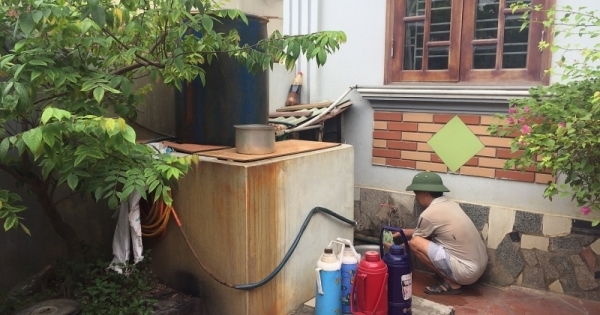 Đi tìm nguyên nhân một số xã tại ngoại thành Hà Nội người dân kêu “khát” nước sạch