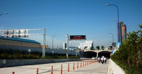 Cấm xe lưu thông qua hầm vượt sông Sài Gòn 2 ngày