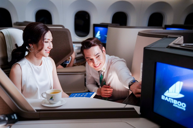 Bamboo Airways mang tới cơ hội trải nghiệm dịch vụ 5 sao với giá ưu đãi thông qua chương trình “Happy Flight – Chuyến bay hạnh phúc”.