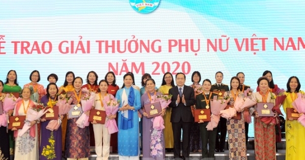 100 chị đạt Doanh nhân nữ ASEAN tiêu biểu, 9 nữ làm Bí thư Tỉnh ủy