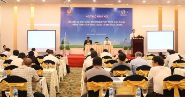 Phát triển Ninh Thuận thành trung tâm năng lượng tái tạo