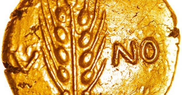Đồng tiền vàng hơn 2.000 năm tuổi có giá hơn 900 triệu đồng